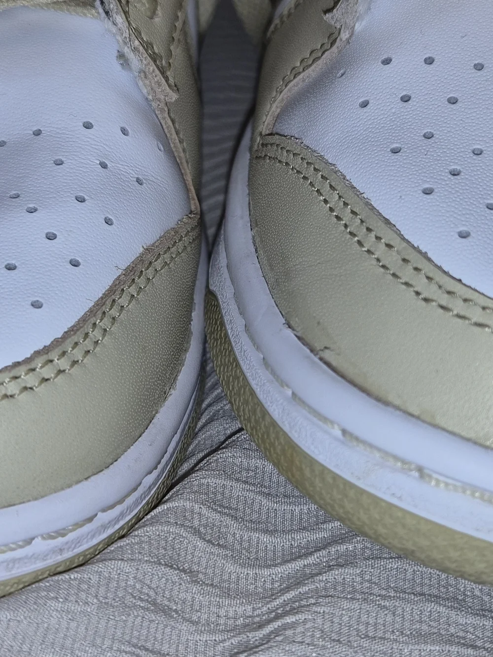 Nike Men’s Athletic Shoes in White and Beige